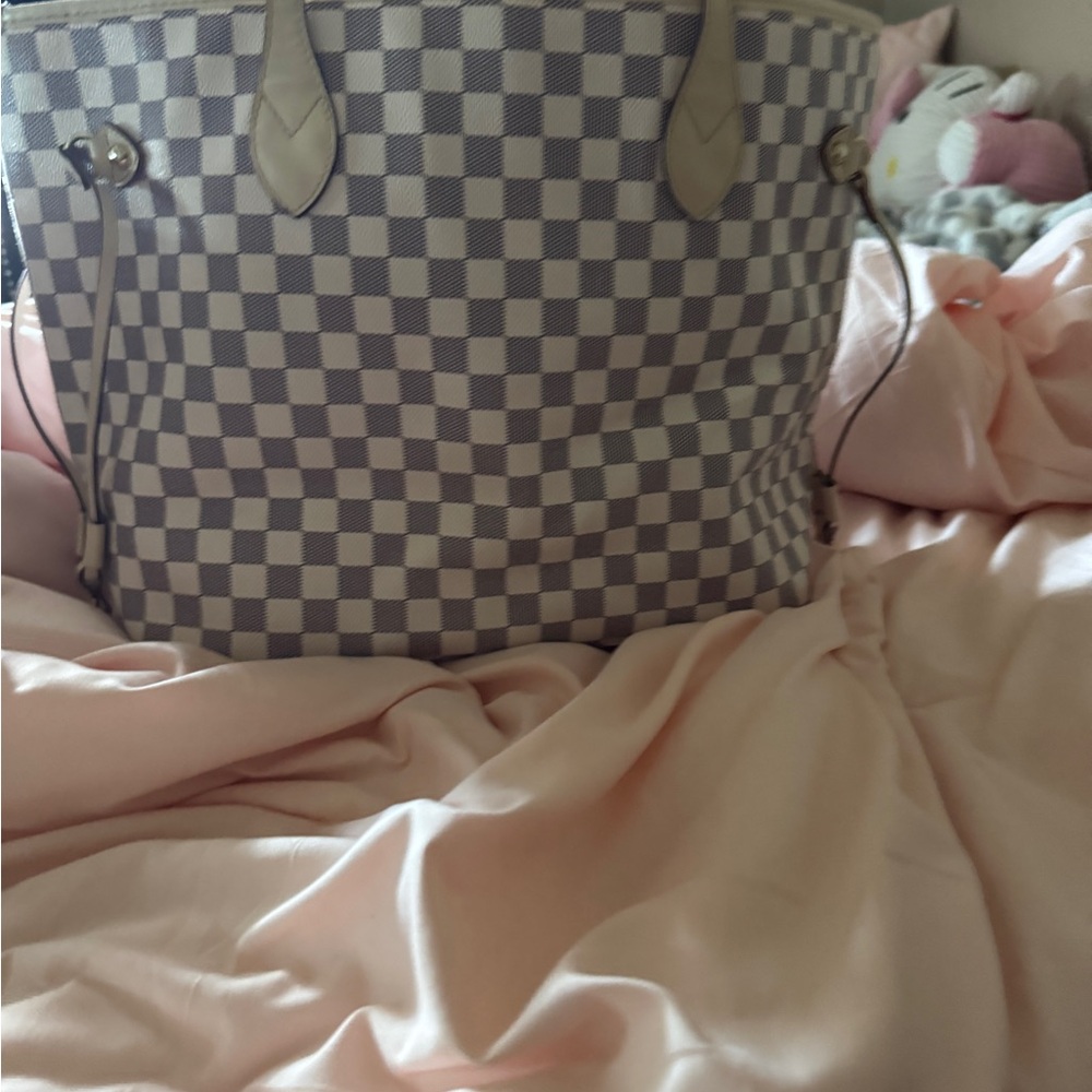 Elegant Checkered Tote Bag - Cream and Gray